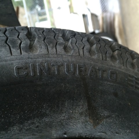 tire3_480.jpg