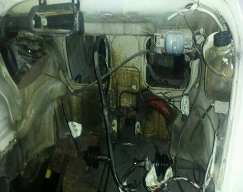 Dirty engine bay, broke exhaust spraying throughout